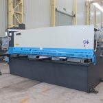 הידראולי גיליונות מתכת חיתוך מכונת cnc גז עבור מתכת צלחת, מכונת גז מתכת